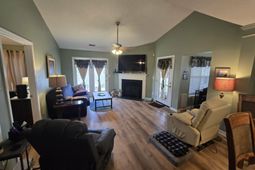 113 Avebury Lane  photo 4