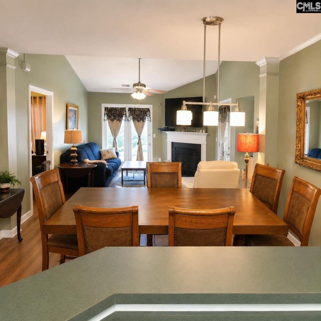 113 Avebury Lane  Photo 4
