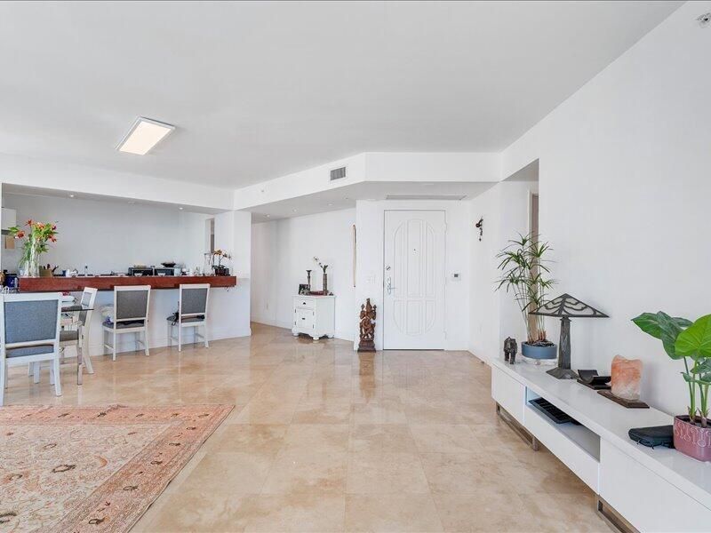 3370 SW Hidden Bay Drive, Unit 2409, Aventura, FL 33180 Photo