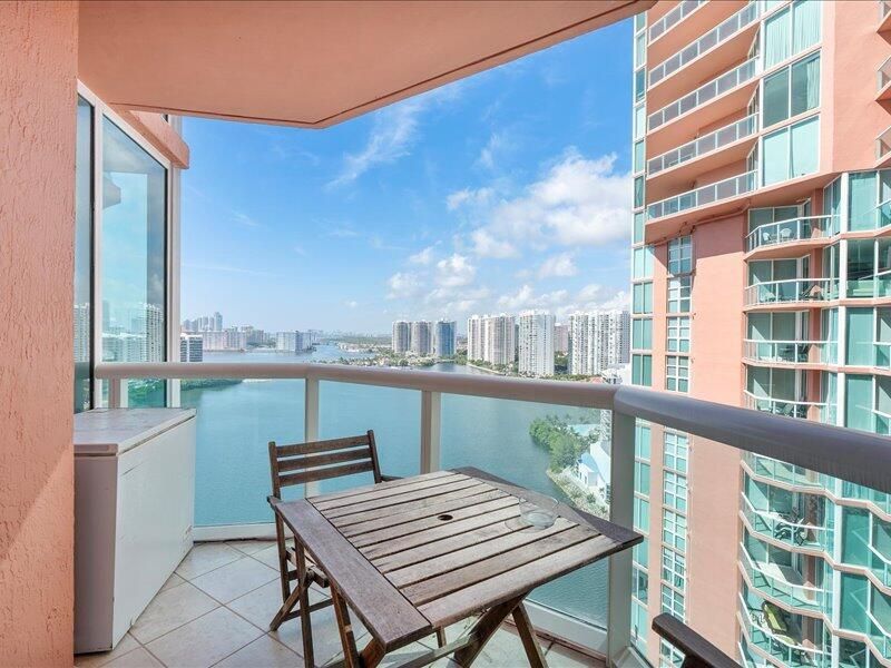 3370 SW Hidden Bay Drive, Unit 2409, Aventura, FL 33180 Photo