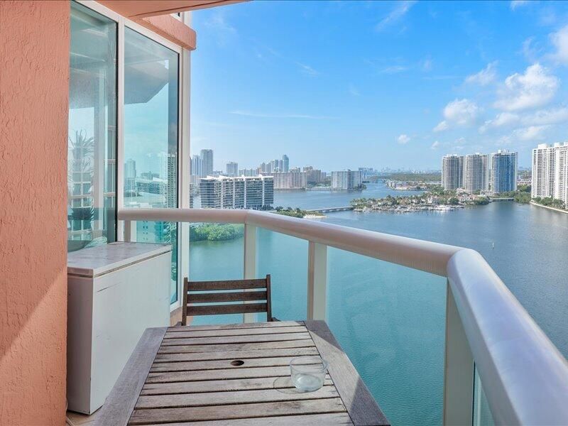 3370 SW Hidden Bay Drive, Unit 2409, Aventura, FL 33180 Photo