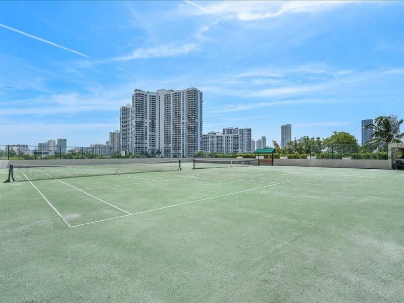 3370 SW Hidden Bay Drive, Unit 2409, Aventura, FL 33180 Photo