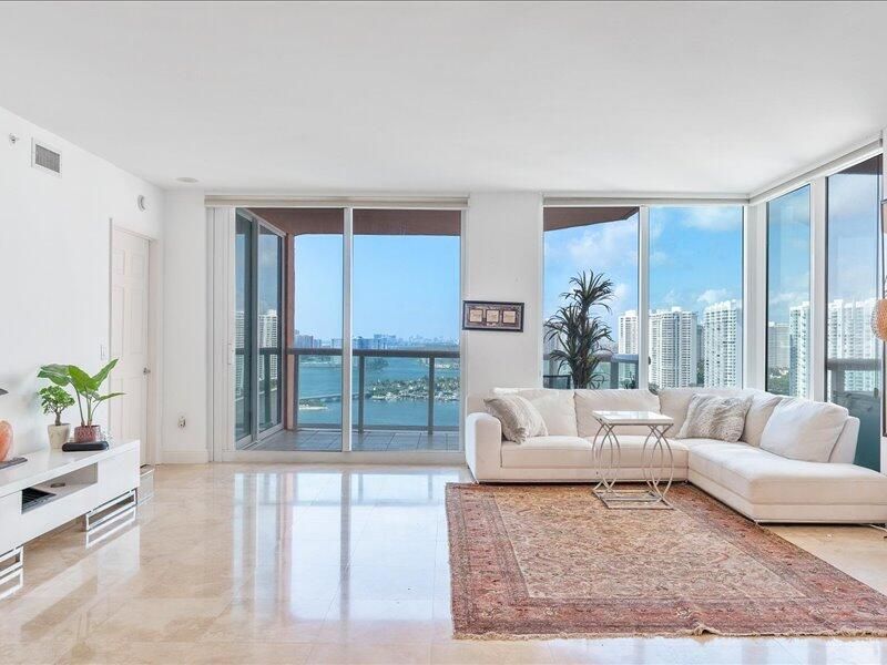 3370 SW Hidden Bay Drive, Unit 2409, Aventura, FL 33180 Photo