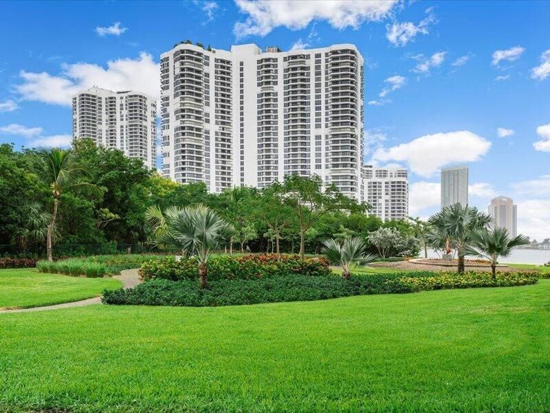 3370 SW Hidden Bay Drive, Unit 2409, Aventura, FL 33180 Photo