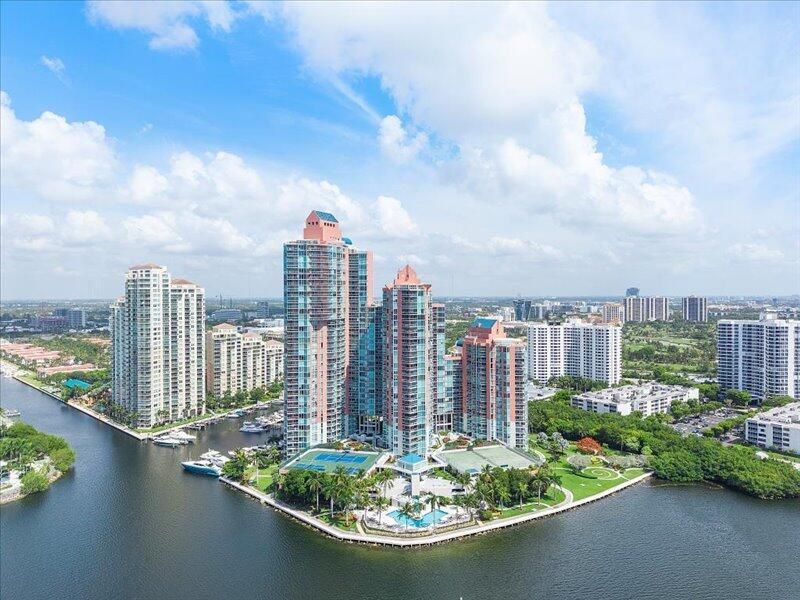 3370 SW Hidden Bay Drive, Unit 2409, Aventura, FL 33180 Photo