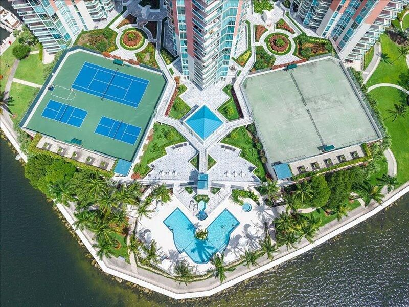 3370 SW Hidden Bay Drive, Unit 2409, Aventura, FL 33180 Photo