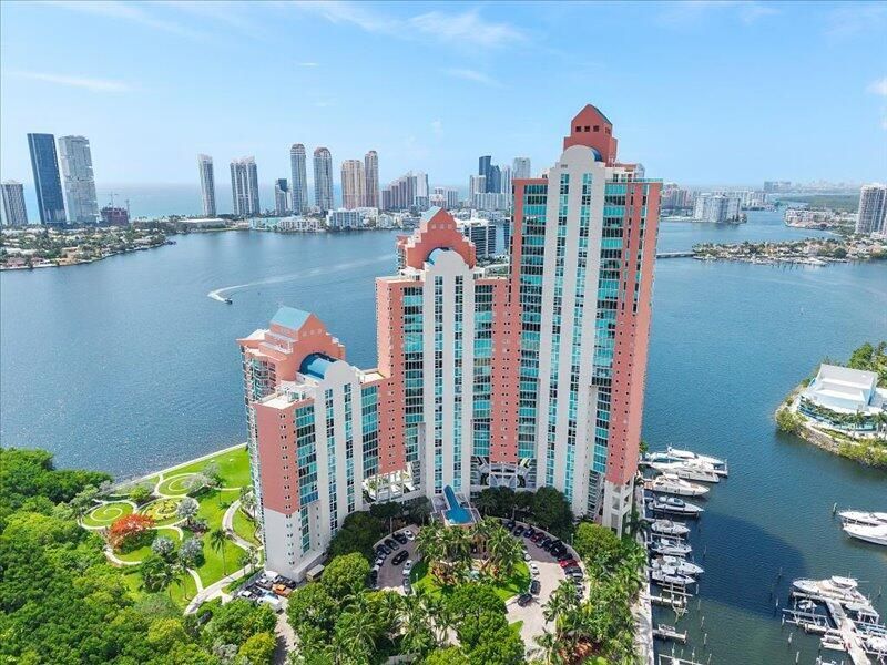3370 SW Hidden Bay Drive, Unit 2409, Aventura, FL 33180 Photo