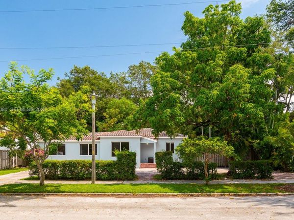 2215 Tequesta Ln , Miami, FL 33133