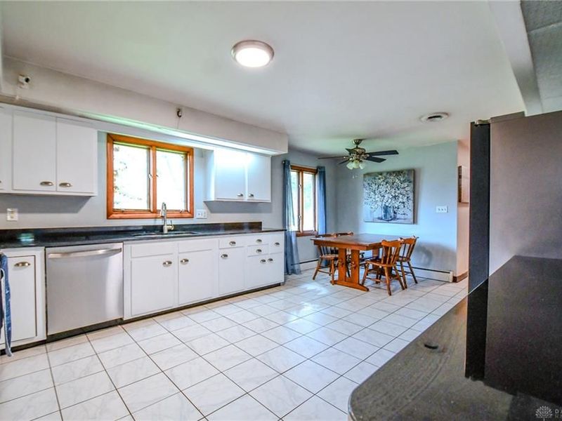 3290 Ridgeview Avenue, Kettering, OH 45409 Photo 4
