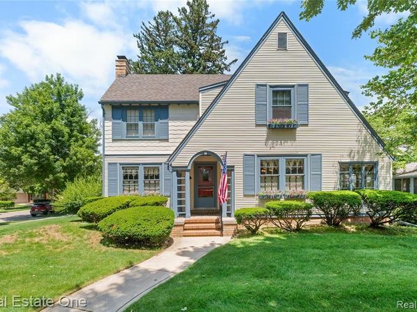 23760 Hudson Street, Dearborn, MI 48124