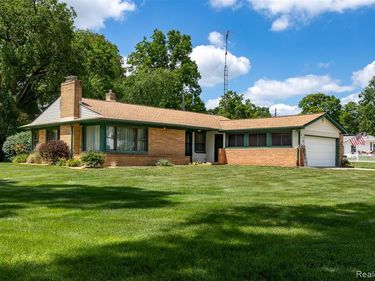 215 White Street, Imlay City, MI 48444