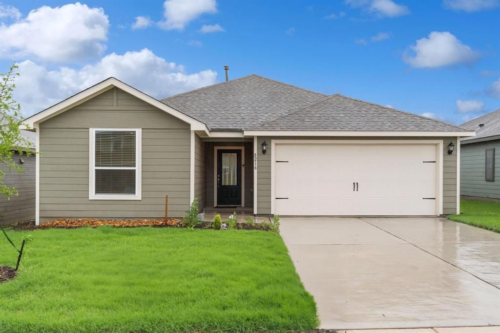 8216 Columbia Falls Road, Ponder, TX 76259 Main Photo