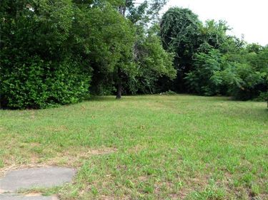 2539 Pine Street , Dallas, TX 75215