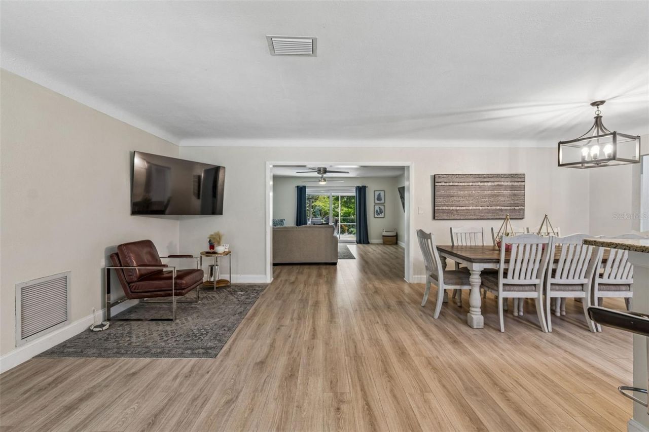 3282 Honeysuckle Rd , Largo, FL 33770 Photo