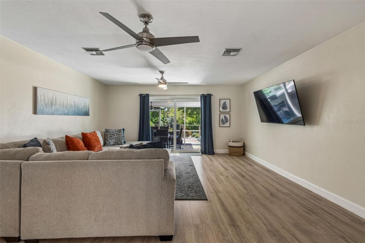 3282 Honeysuckle Rd , Largo, FL 33770 Photo