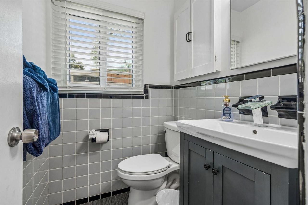 3282 Honeysuckle Rd , Largo, FL 33770 Photo