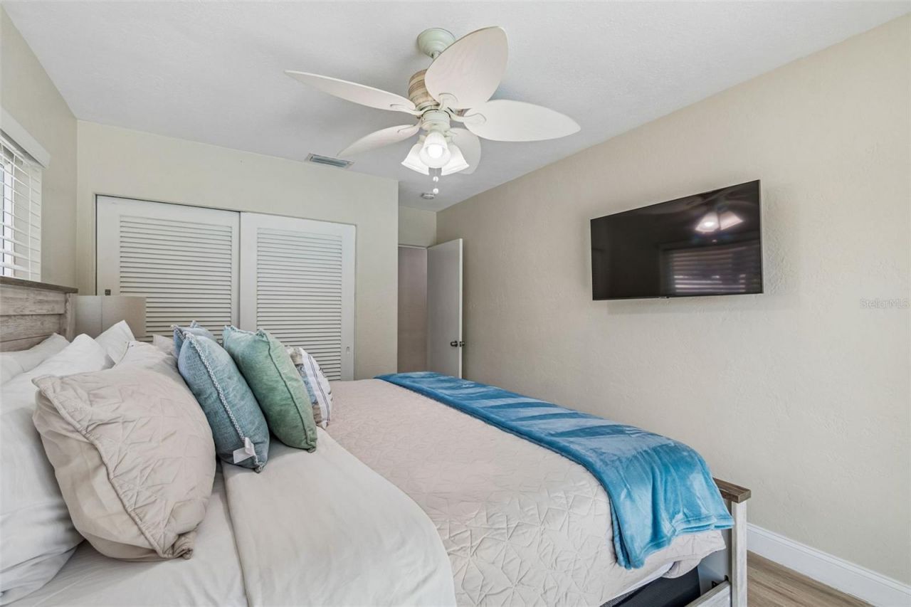3282 Honeysuckle Rd , Largo, FL 33770 Photo