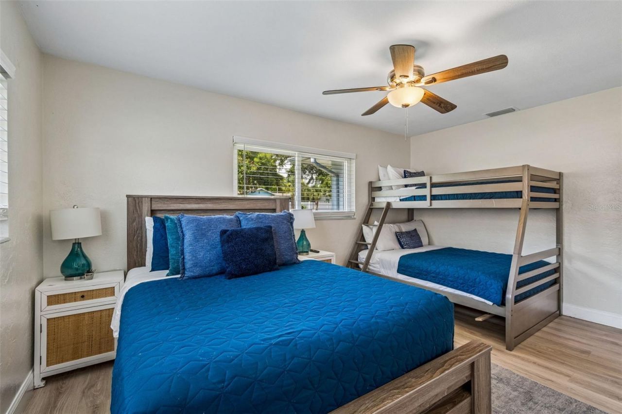 3282 Honeysuckle Rd , Largo, FL 33770 Photo