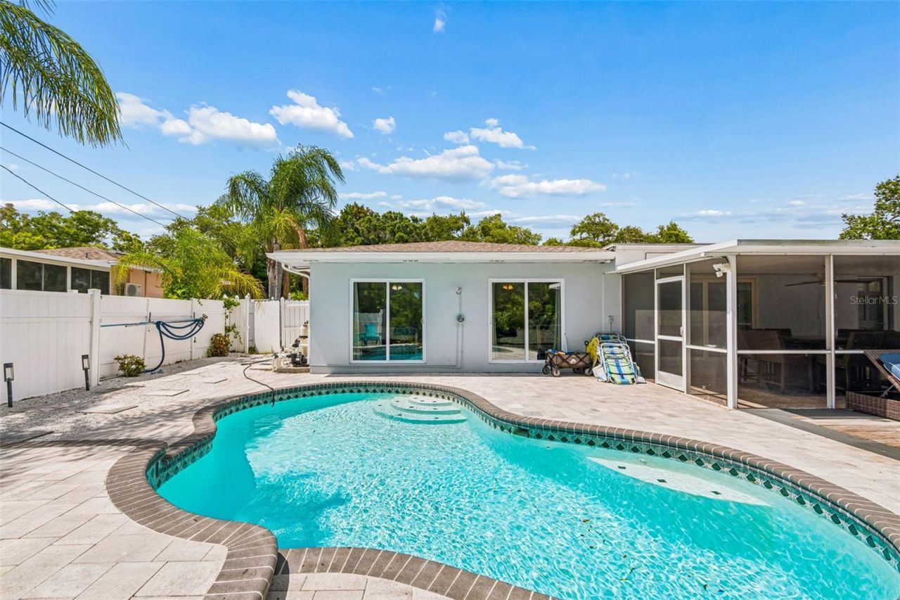 3282 Honeysuckle Rd , Largo, FL 33770 Photo