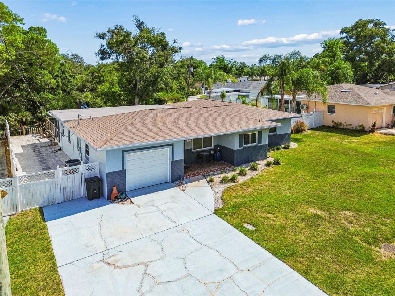 3282 Honeysuckle Rd , Largo, FL 33770 Photo
