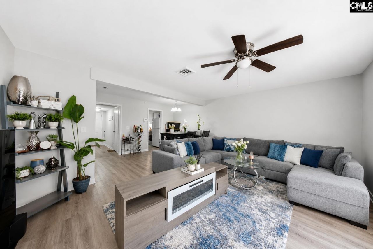308 Percival Road Photo 8