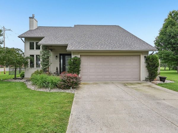 1627 Briarwood Street , West Liberty, OH 43357