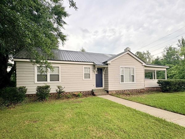 1423 Douglas Avenue, Brewton, AL 36426