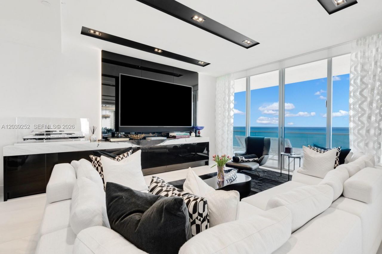 18501 Collins Ave, Unit 2304, Sunny Isles Beach, FL 33160 Photo