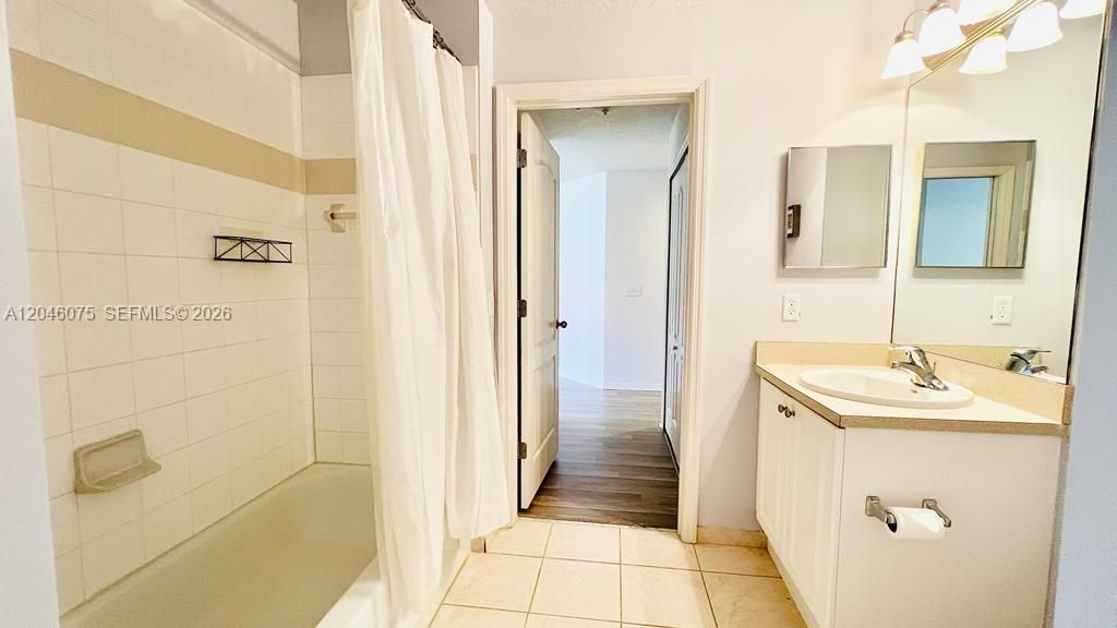 11029 Legacy Blvd , Unit 303, Palm Beach Gardens, FL 33410 Photo