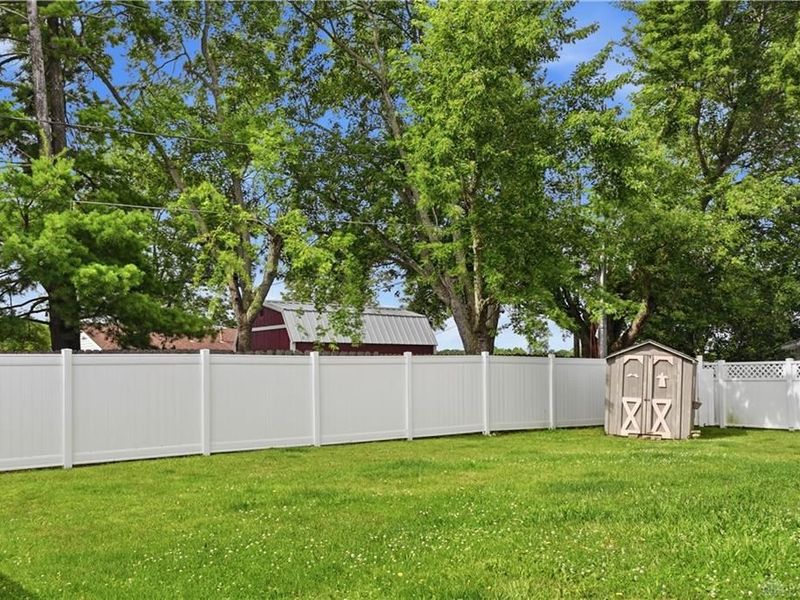 718 Greyhound Drive, New Lebanon, OH 45345 Photo 14