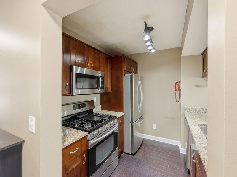 1837 Hobbes Drive N, Unit 78E, Hilliard, OH 43026 Photo 11