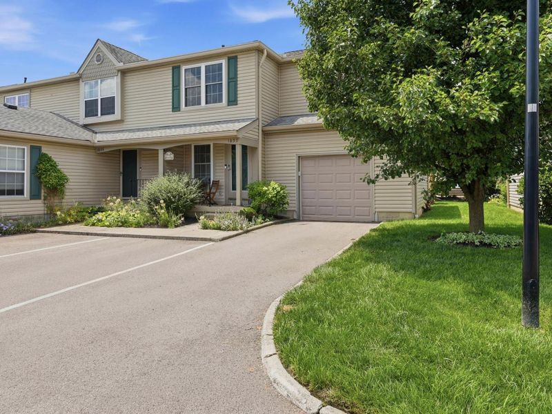 1837 Hobbes Drive N, Unit 78E, Hilliard, OH 43026 Photo 2