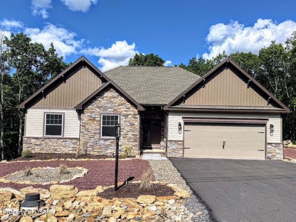 9 Tulip Tree Lane, Hazleton, PA 18202