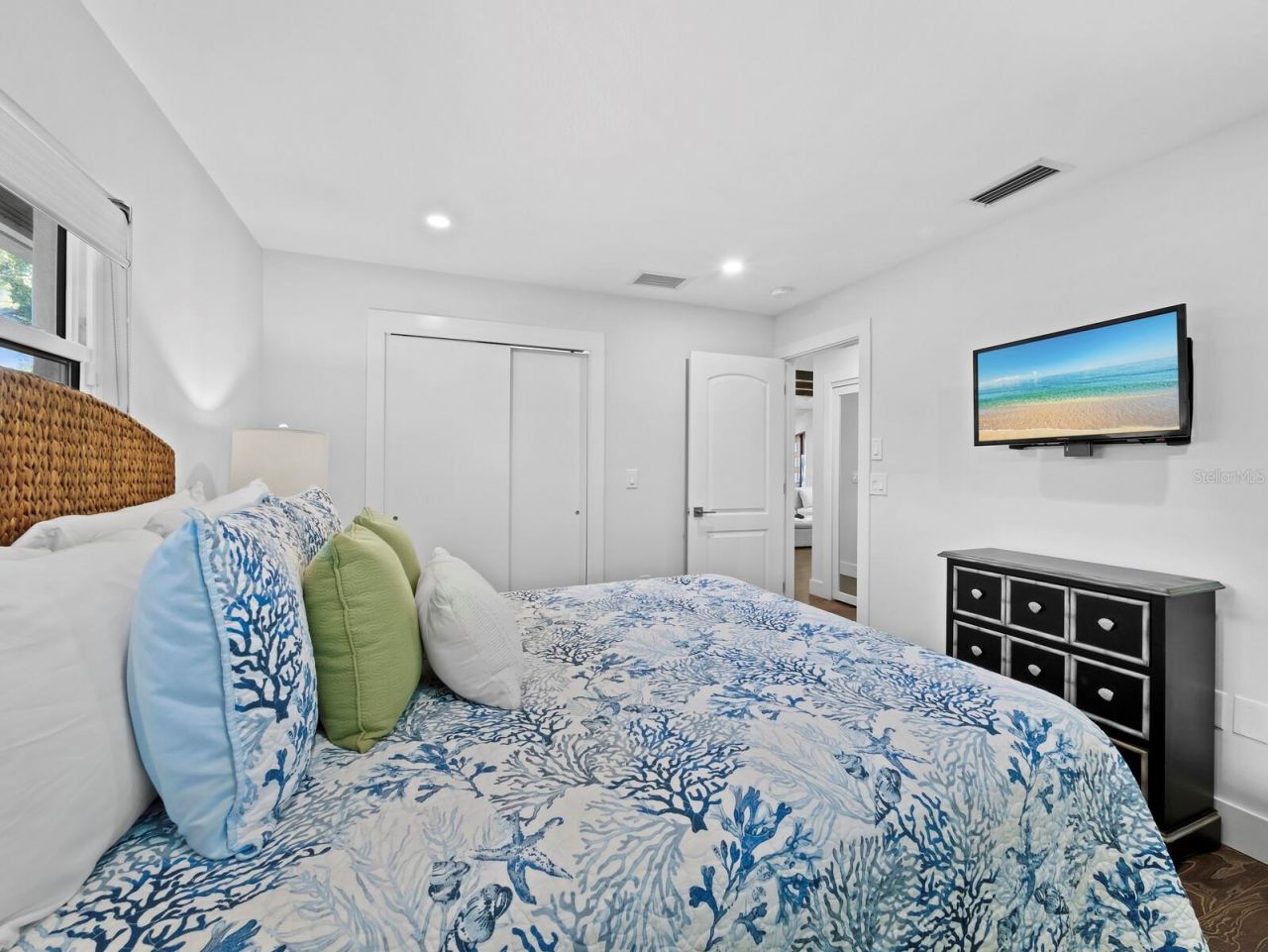 622 Tropical Circle, Sarasota, FL 34242 Photo