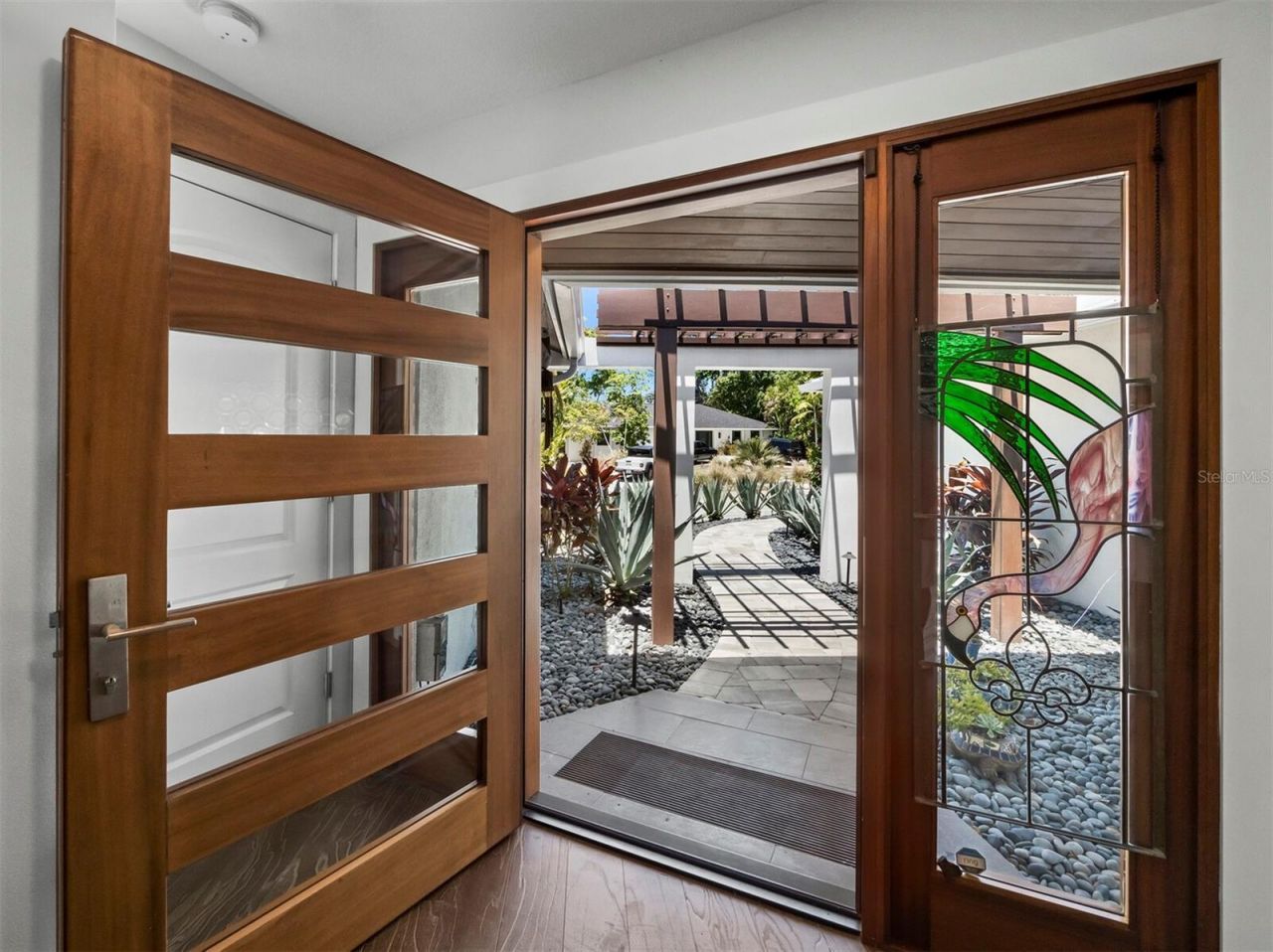 622 Tropical Circle, Sarasota, FL 34242 Photo