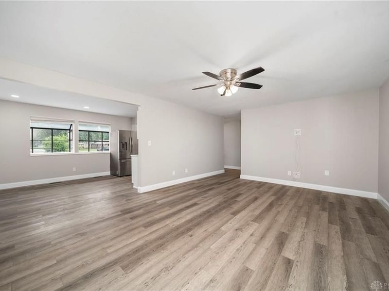 6006 Hyacinth Court, Miami Township, OH 45449 Photo 12