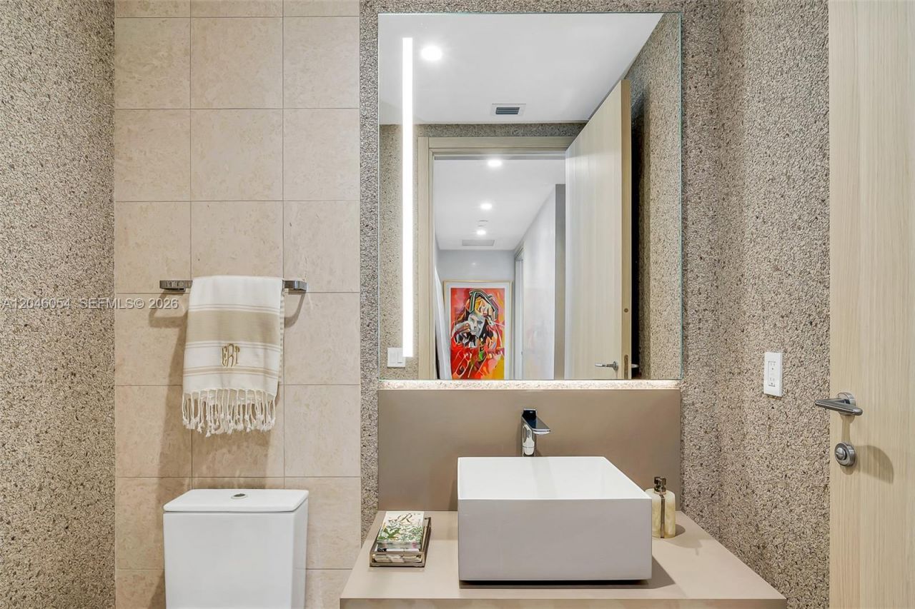 1000 Brickell Plz , Unit PH5807, Miami, FL 33131 Photo