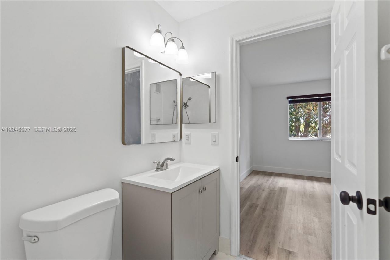 2930 SE 12th Rd , Unit 204-31, Homestead, FL 33035 Photo