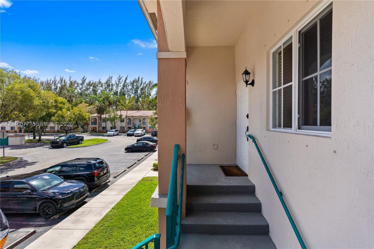 2930 SE 12th Rd , Unit 204-31, Homestead, FL 33035 Photo