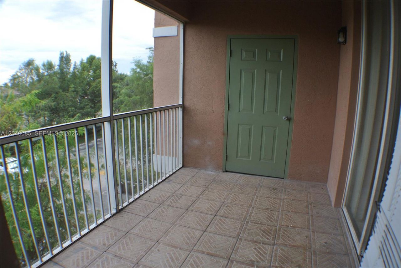 6902 W Sample Rd , Unit 6902, Coral Springs, FL 33067 Photo