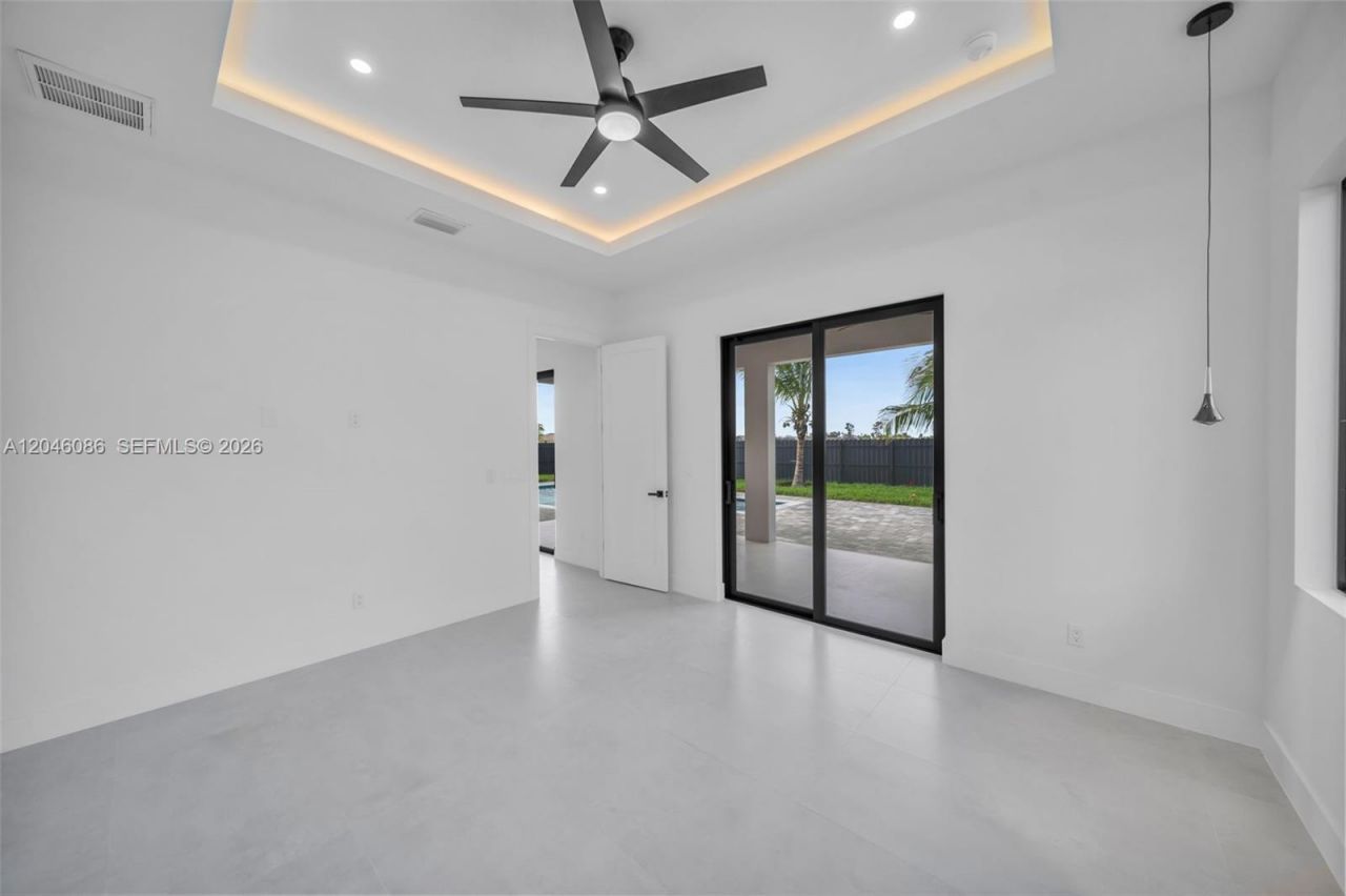 1049 Embers Pkwy W, Cape Coral, FL 33993 Photo