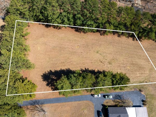 2 Old Pond Lane , Unit 2, Dickson, TN 37055