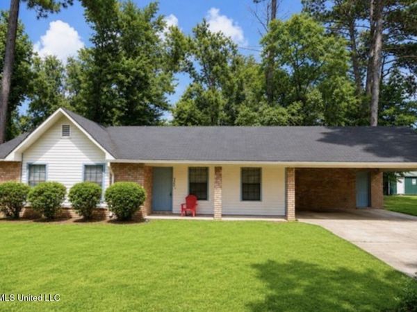 730 Brookwood Drive, Brookhaven, MS 39601