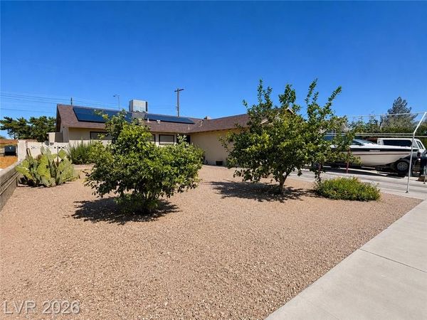 2105 El Greco Street, Las Vegas, NV 89102