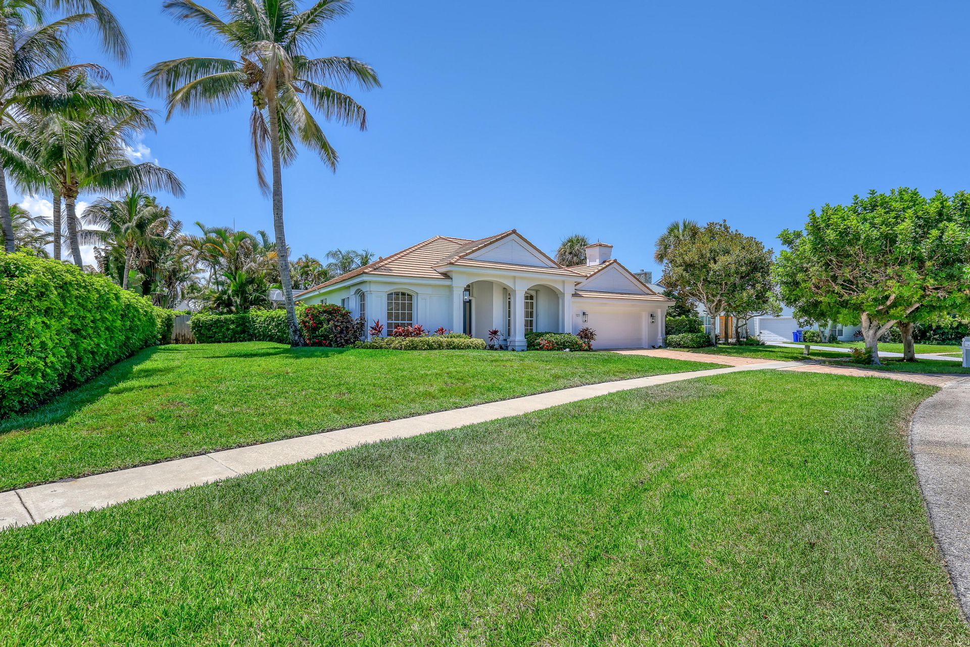 121 Olympus Way, Jupiter, FL 33477 Photo