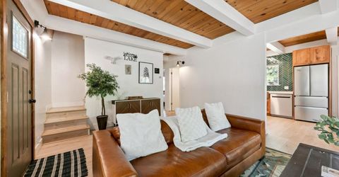 1053 Onnontioga Street, South Lake Tahoe, CA 96150 Photo