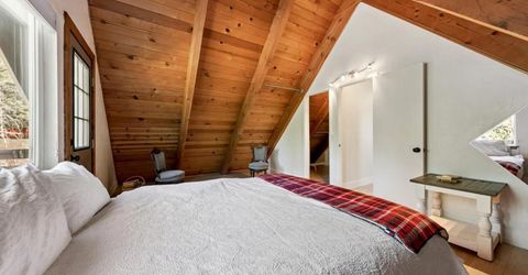 1053 Onnontioga Street, South Lake Tahoe, CA 96150 Photo