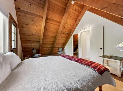 1053 Onnontioga Street, South Lake Tahoe, CA 96150 Photo