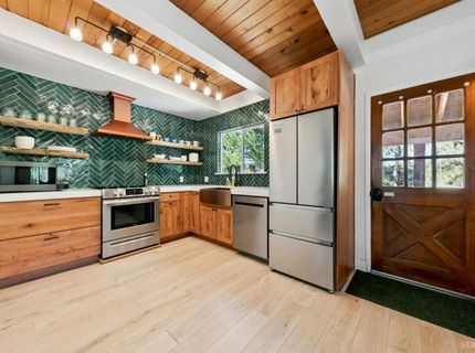 1053 Onnontioga Street, South Lake Tahoe, CA 96150 Photo