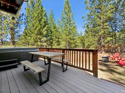 1053 Onnontioga Street, South Lake Tahoe, CA 96150 Photo